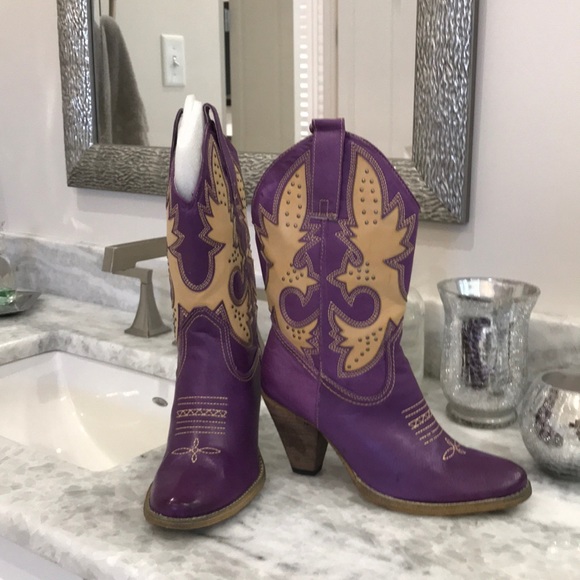 Very Volatile Shoes - New Purple “LSU” Very Volatile boots!